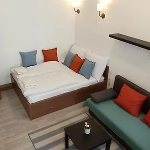 https://osvat-apartments.inbudapesthotels.com